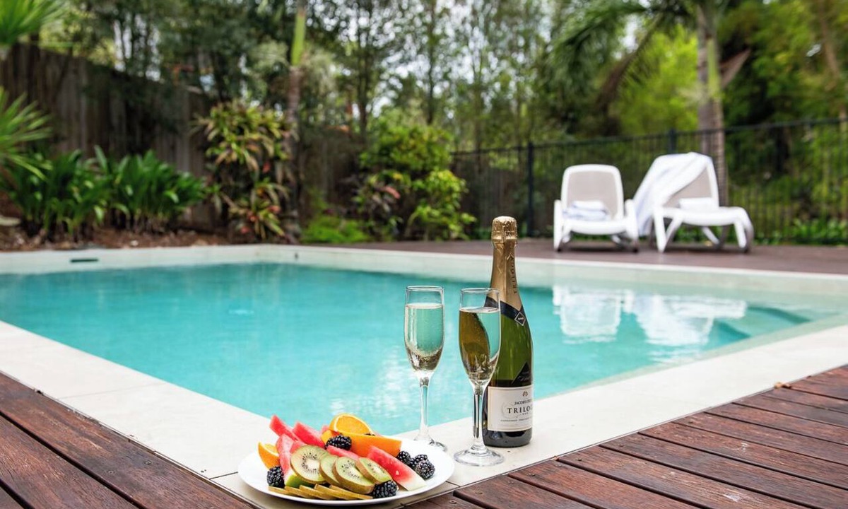 Airlie Beach Apartment | Luxury 4Bed 4Bath Penthouse | Coral Sea Views | Rooftop Terrace