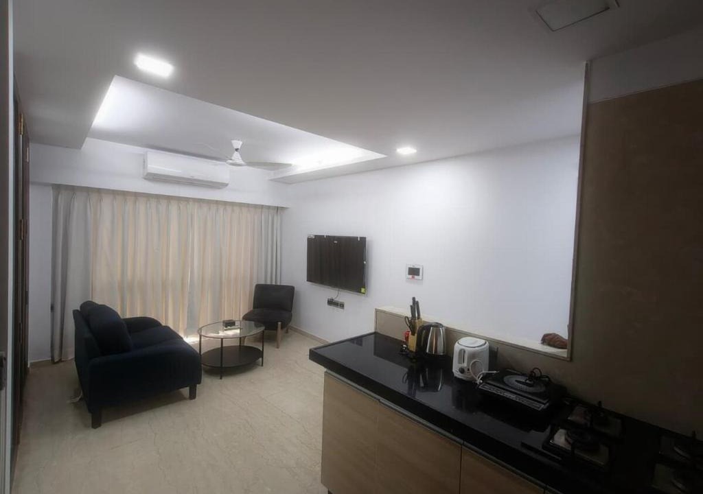 Kurla Apartment | Marbella Studio near BKC Pool, Wi-Fi, Kitchen