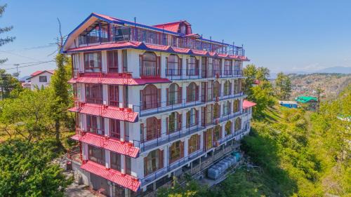 Baldeyan Hotel | Mashobra Heights By shrpl