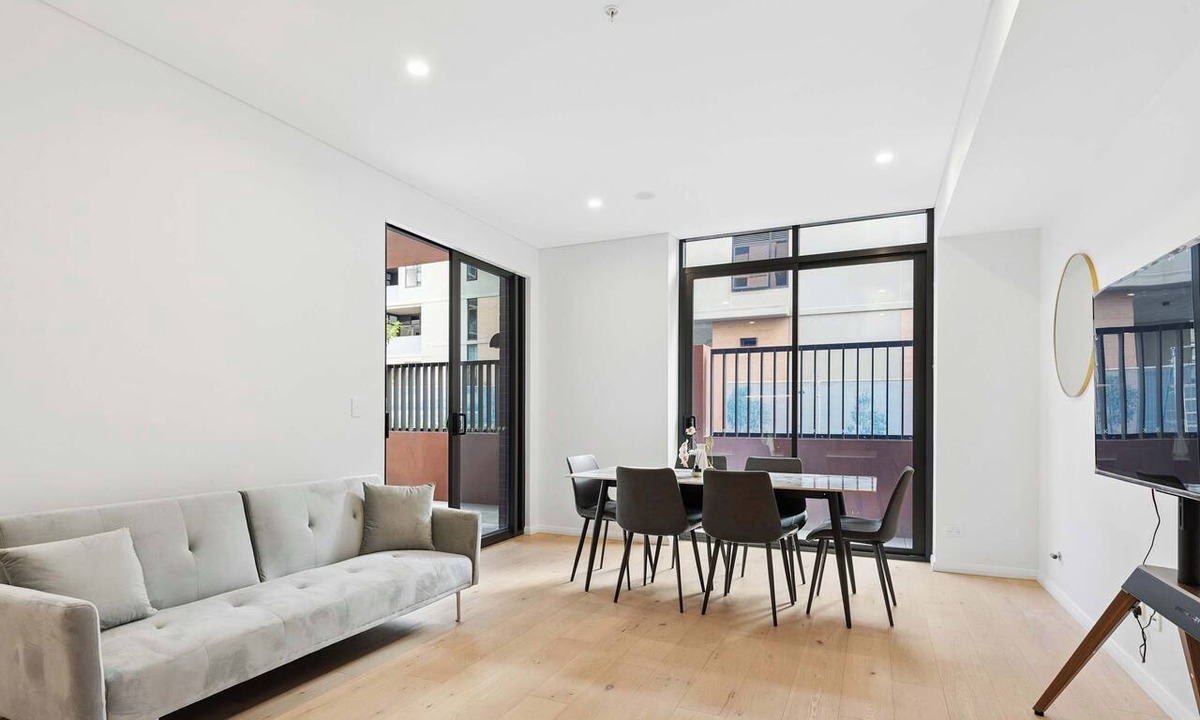 Rouse Hill Apartment | MetaWiseBnB Modern 2BR Near Shops & Metro