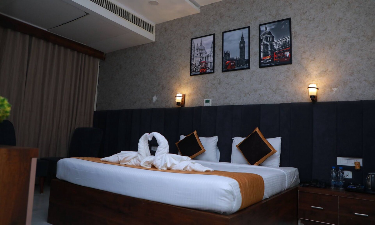 Khammam Hotel | Minerva Grand JBS