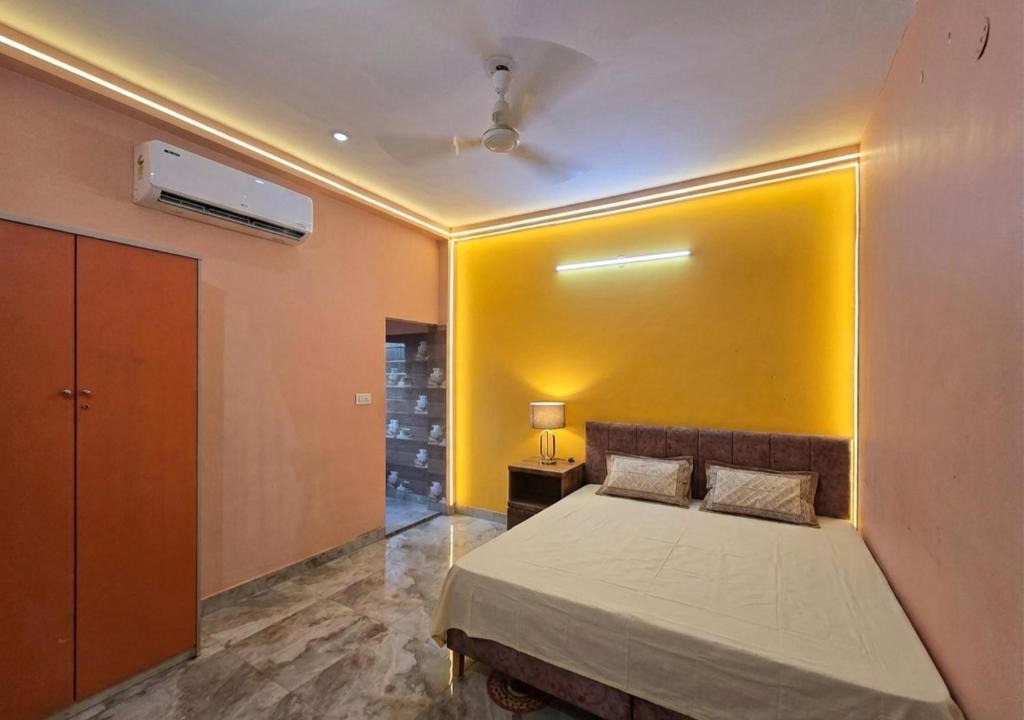 Faridabad House | Minimalist Haven