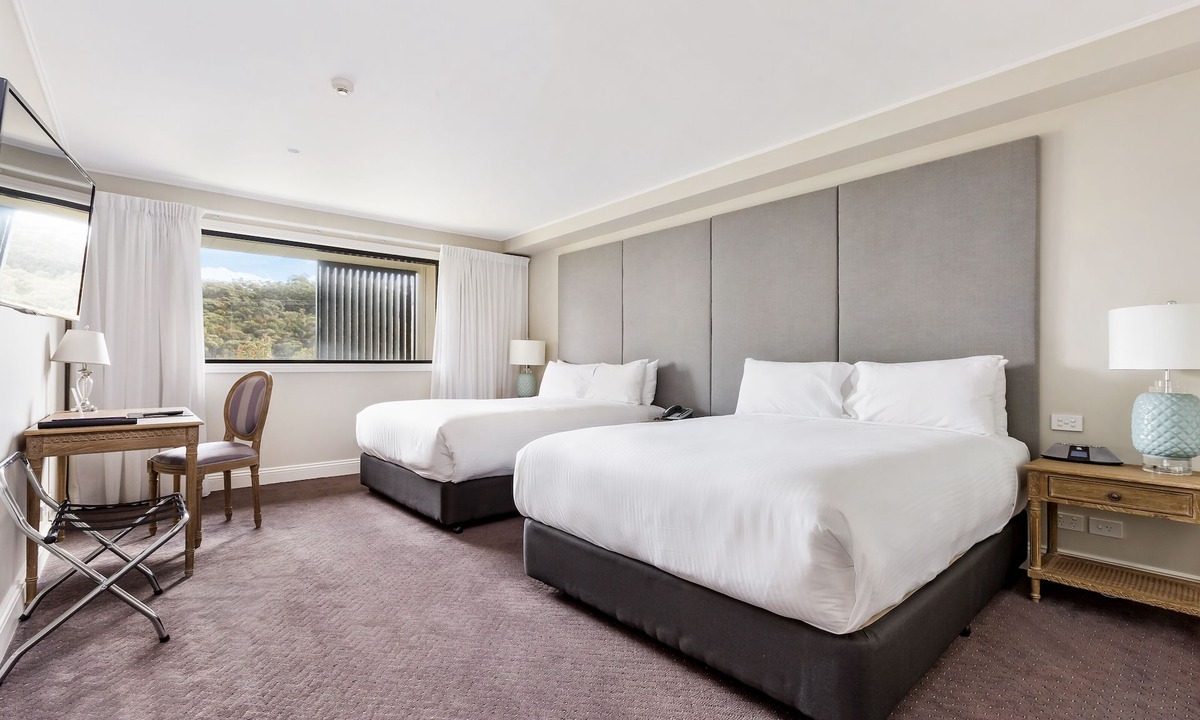 Terrey Hills Hotel | Miramare Gardens