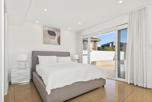 La Perouse Apartment | Modern Seafront Luxury, Steps from the Beach
