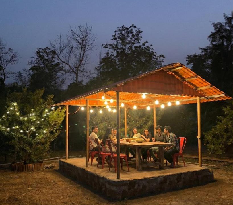 Ulhasnagar Apartment | Moonlite Farmstay