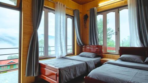 Rishop House | Mountain Pine Vista By ZIVO Homestay