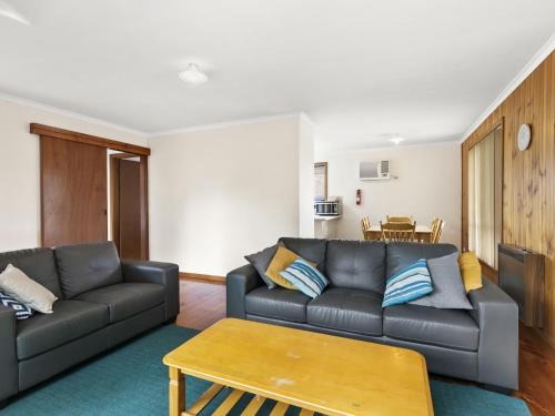 Jan Juc House | Muirfield Beach Unit 1-23