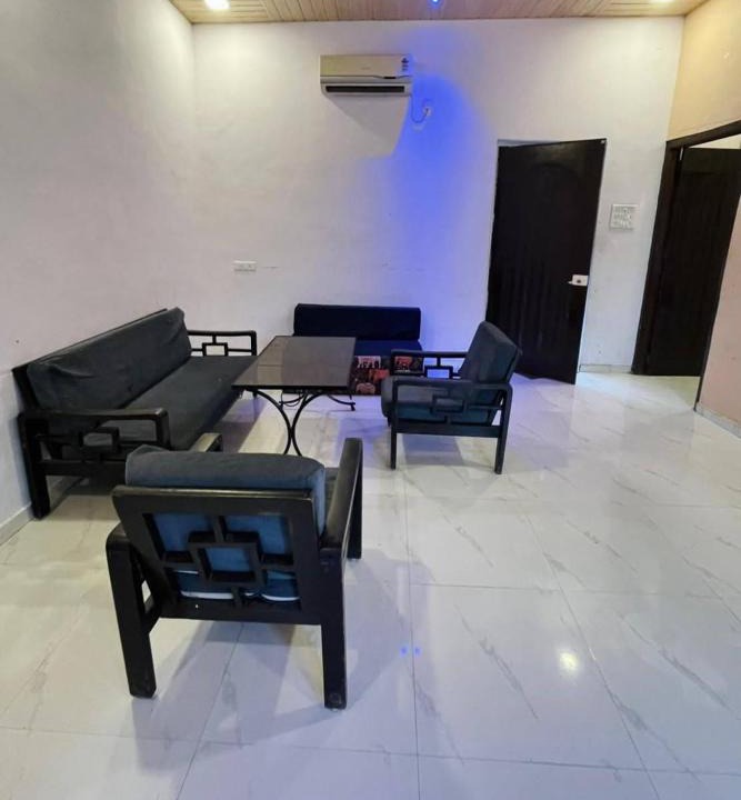 Aarey Colony House | Mumbai villas