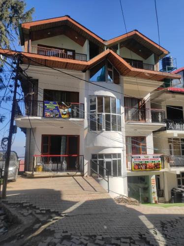 Mashobra House | Nature Heaven Homestay