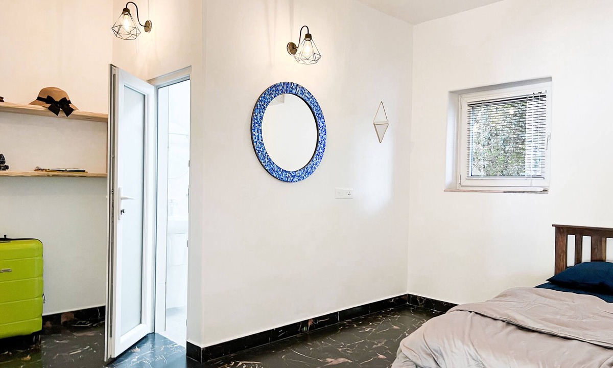 Mazal Waddo Apartment | .・°NEW Clean Quiet + WIFI Router in Room°・.