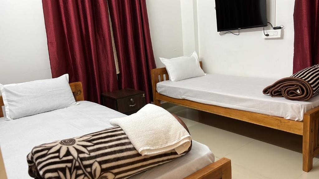 Elappara Cabin | Olivesquare Tourist Home Elappara Vagamon