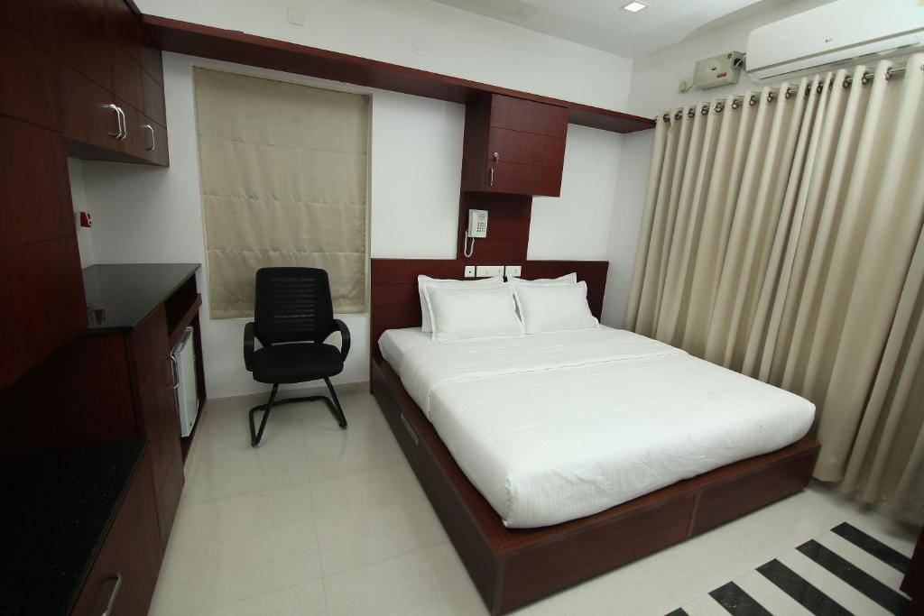 Kochi Hotel | Omnest
