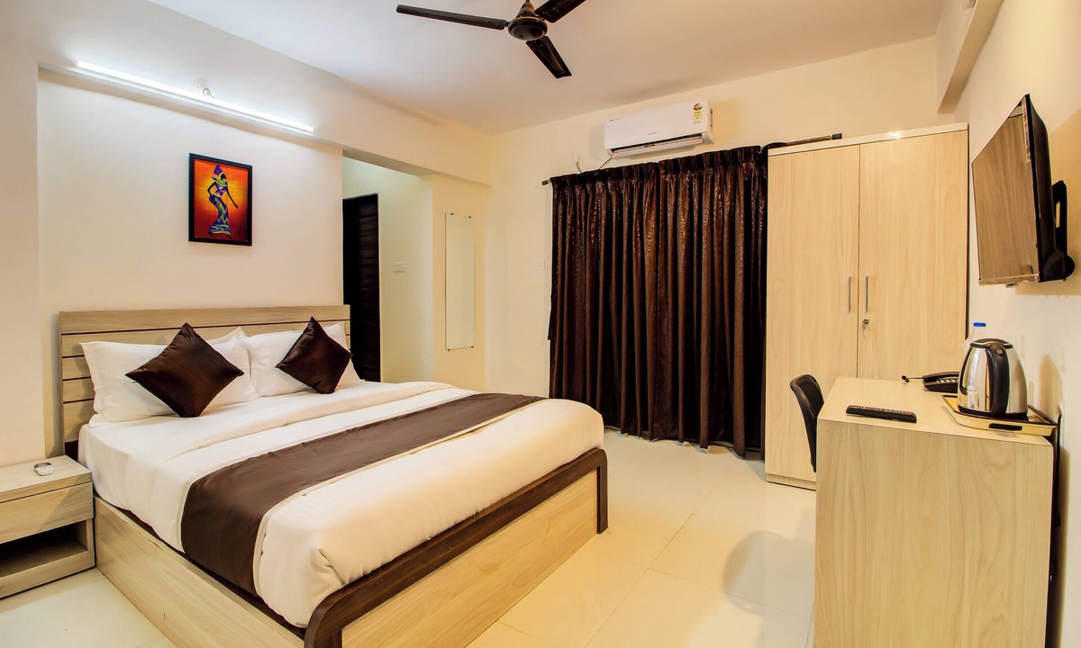 Mundhwa Hotel | Opal Suite Rooms