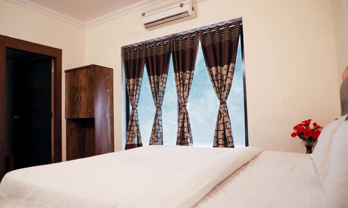 Kharghar Hotel | Orange Inn