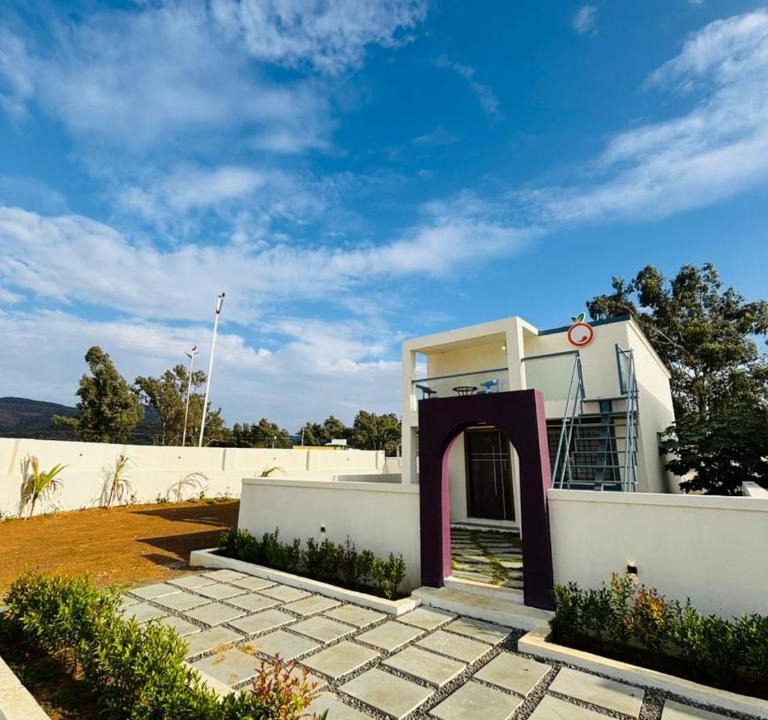 Wadgaon Villa | Orange Villa