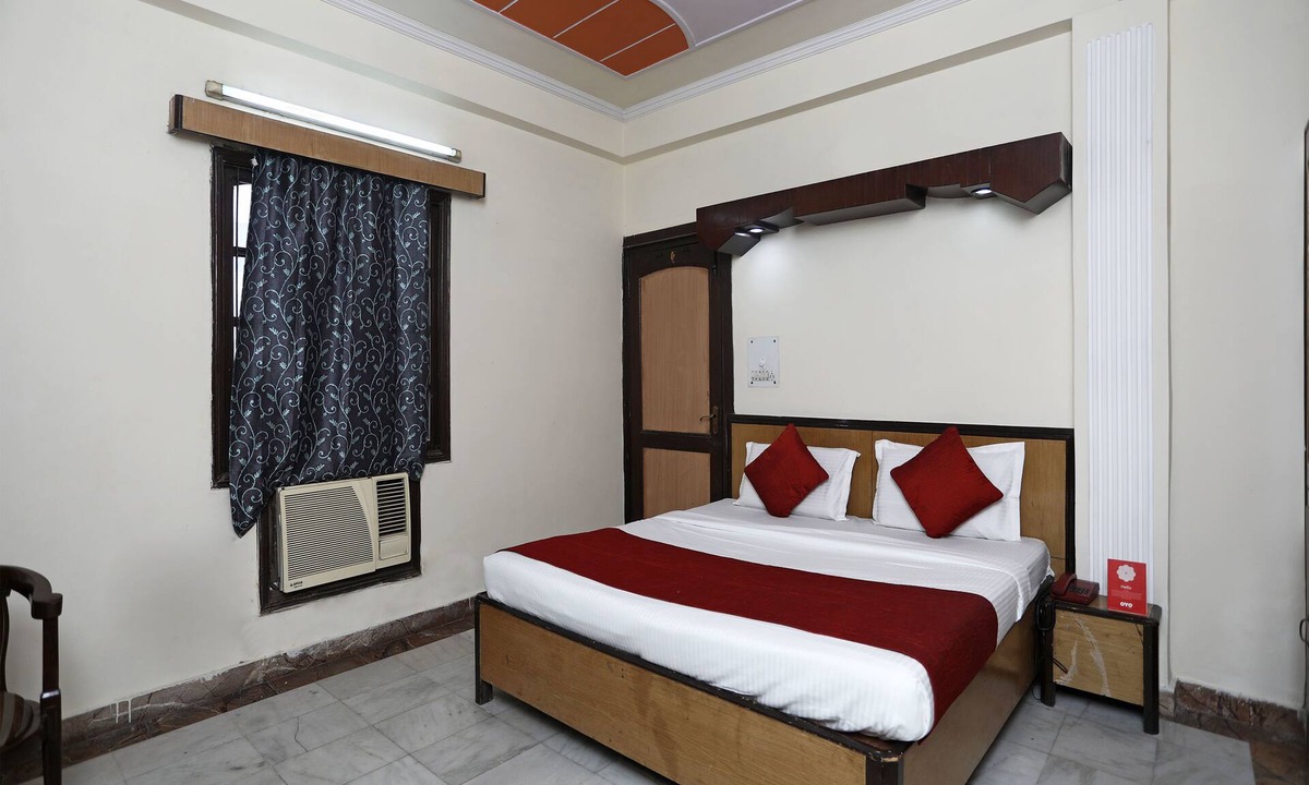 Ghaziabad Hotel | OYO 12671 Hotel Prithvi Palace
