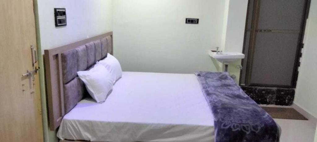 Jabalpur Hotel | OYO Hotel Usa Palace