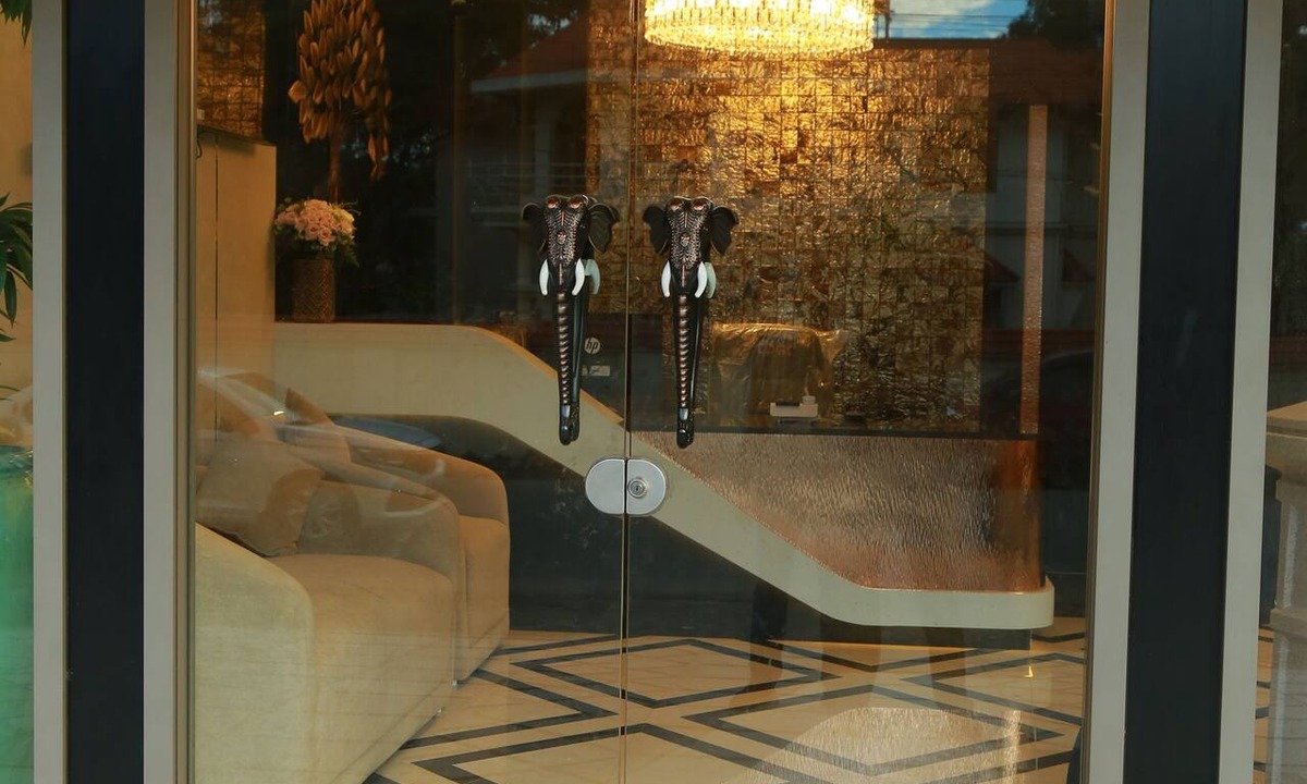 Alwaye Hotel | Paramount Residency