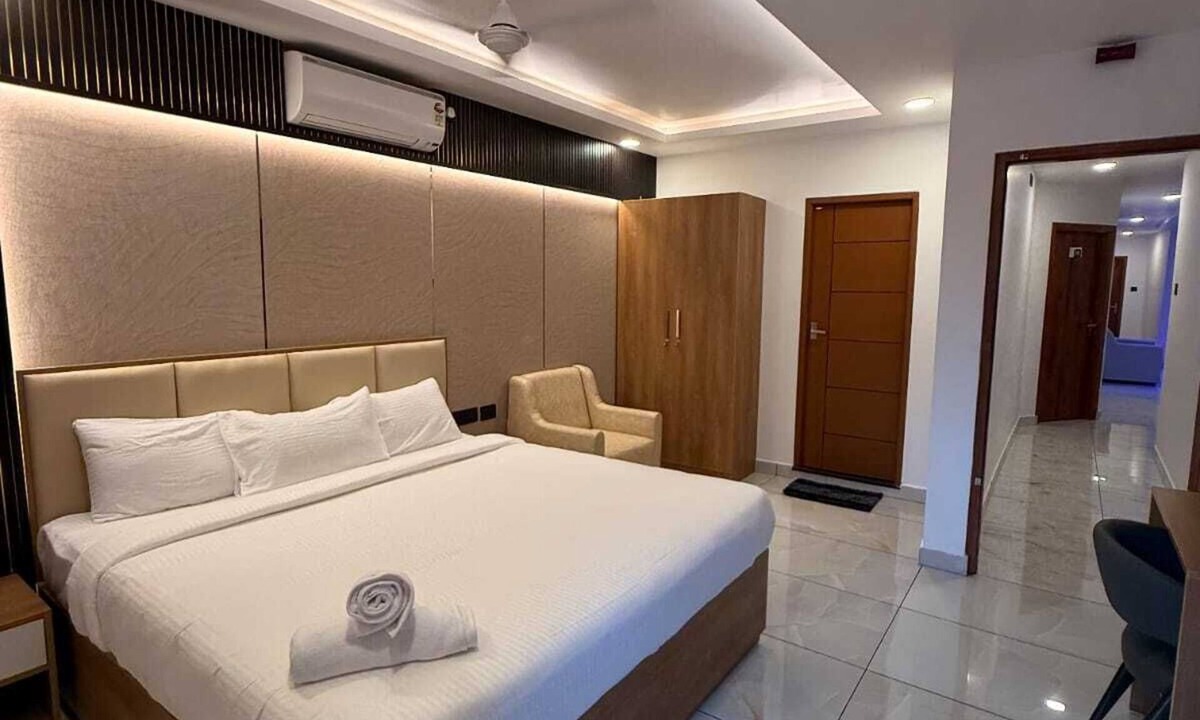 Edapalli Hotel | Pepper Coast Luxury Business Hotel