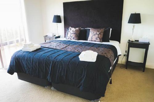 Rowland Flat Ski Chalet | Petit Verdot Cottage - A Vineyard Retreat in Barossa Valley