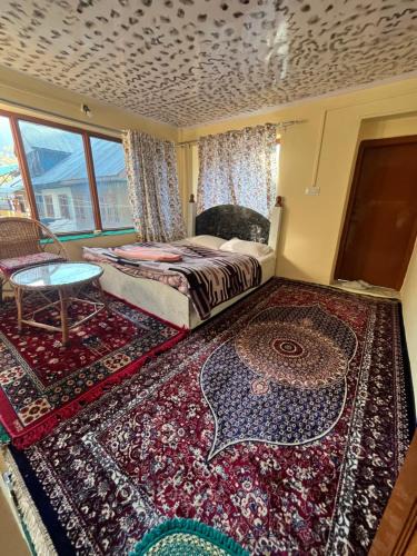 Laripora House | Pine Brooke Pahalgam