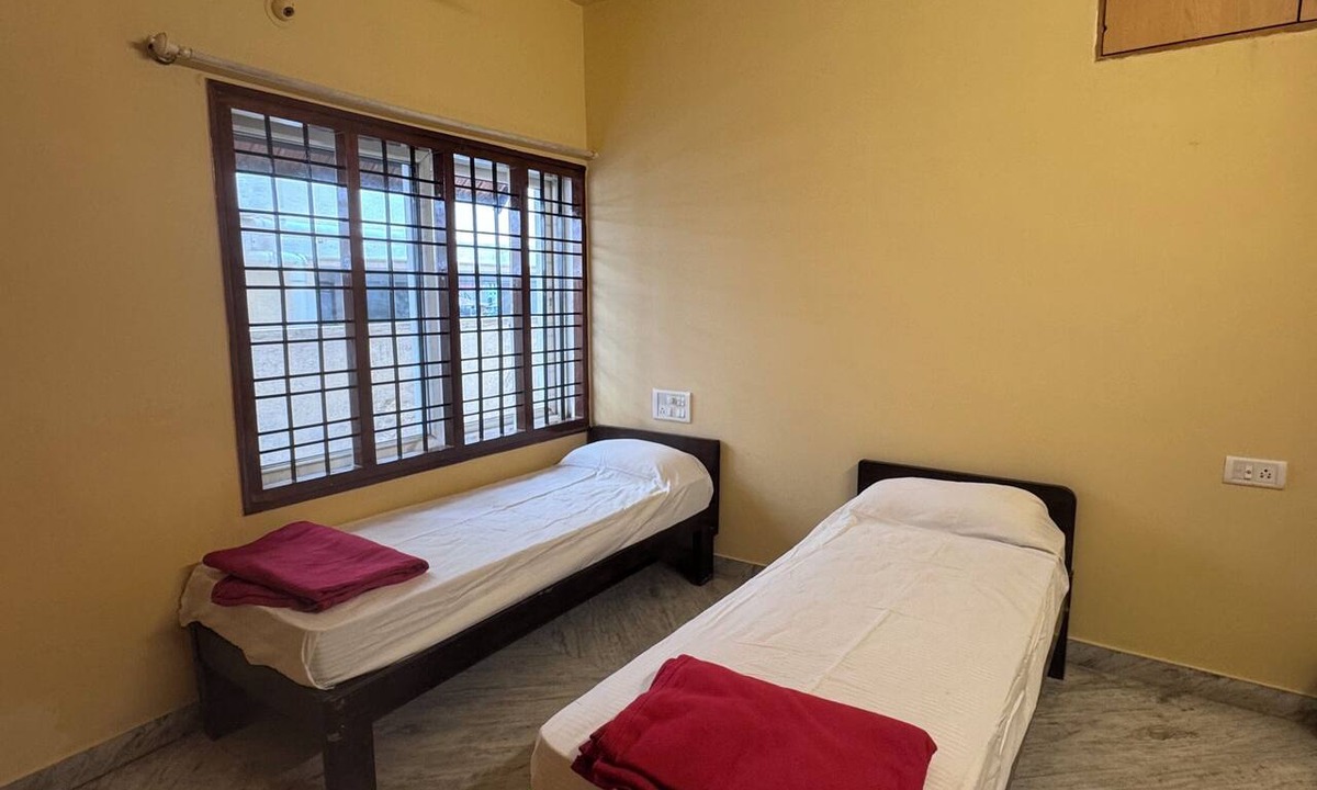 5th Block Hostel | Pravaha Hostel