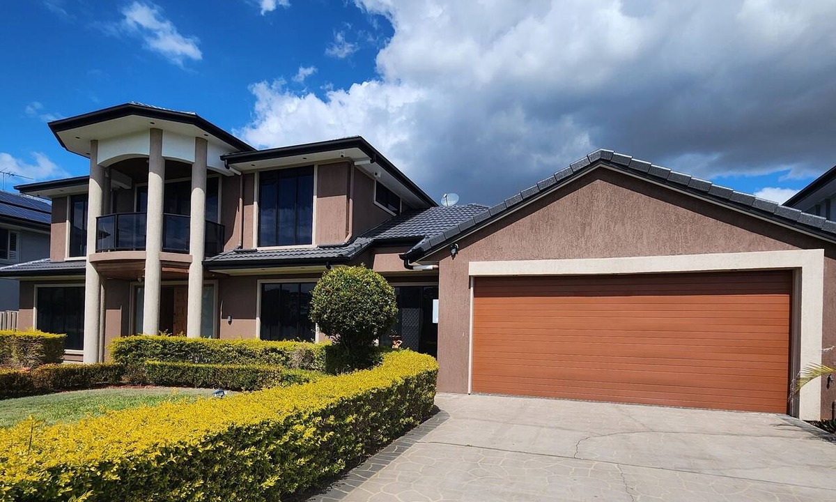 Bridgeman Downs House | Private 2BR Suite with separate entrance, dedicated parking and swimming pool