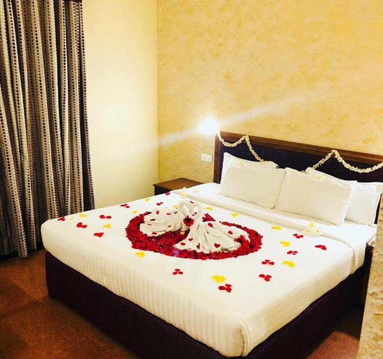 Alwaye Hotel | Quality Airport Hotels