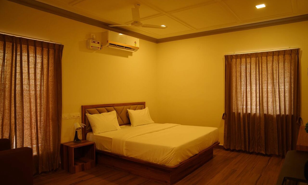 Manjakuttai Resort | Queens Villa