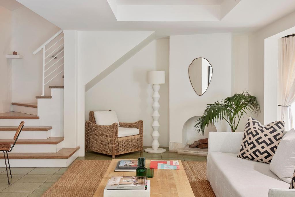 Byron Bay Hotel | Raes on Wategos