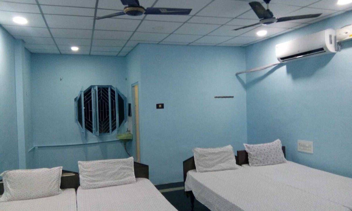 Chirala Hotel | Raj Kamal Lodge
