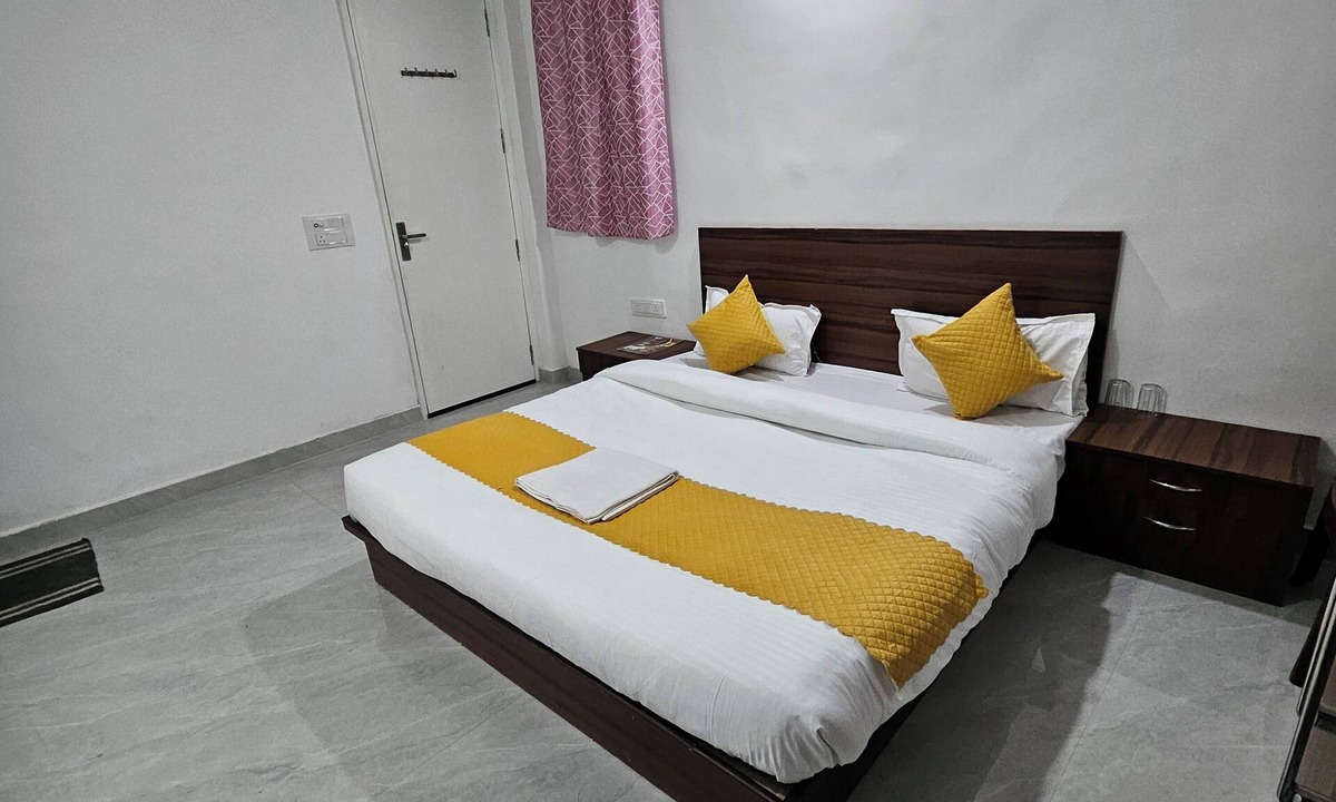 Tarabganj Hotel | Ram Darshan Palace
