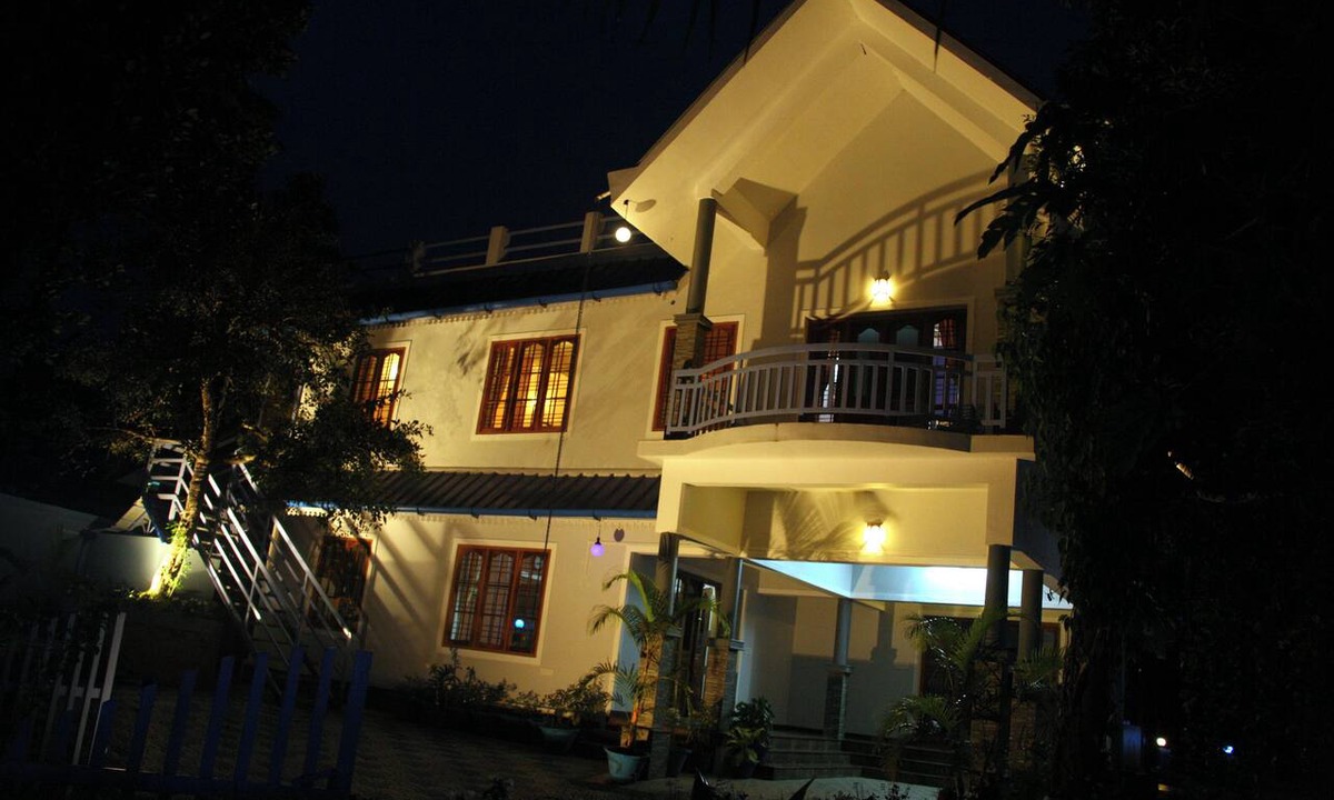 Anachal House | Room-1 Bedroom With Balcony Mountain Vie