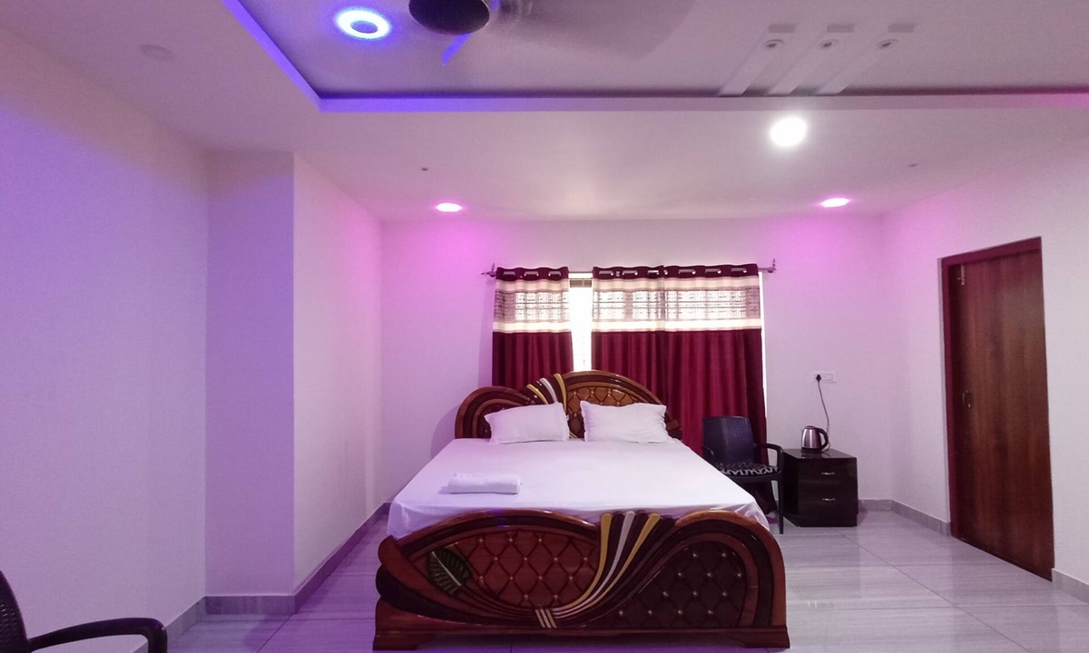 Gauripur Hotel | Roy's Hotel