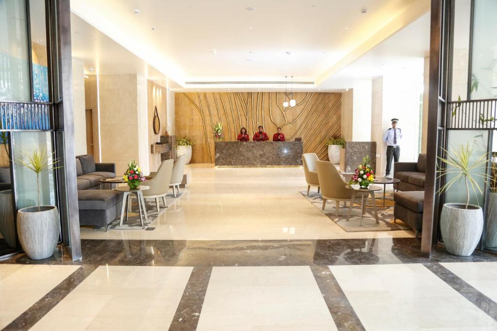 Dahisar East Hotel | Royal Hometel Suites