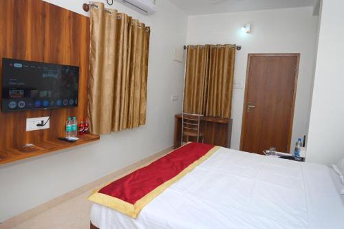 RR Nagar Hotel | royal vista hotel