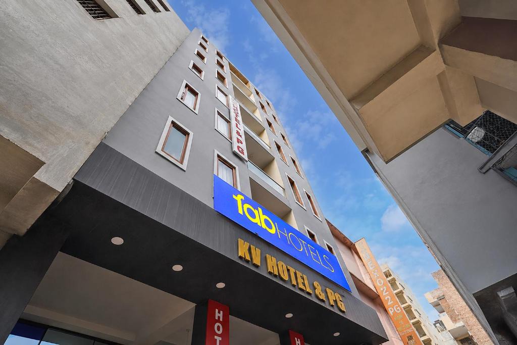 Sector 27 Hotel | RV Hotel