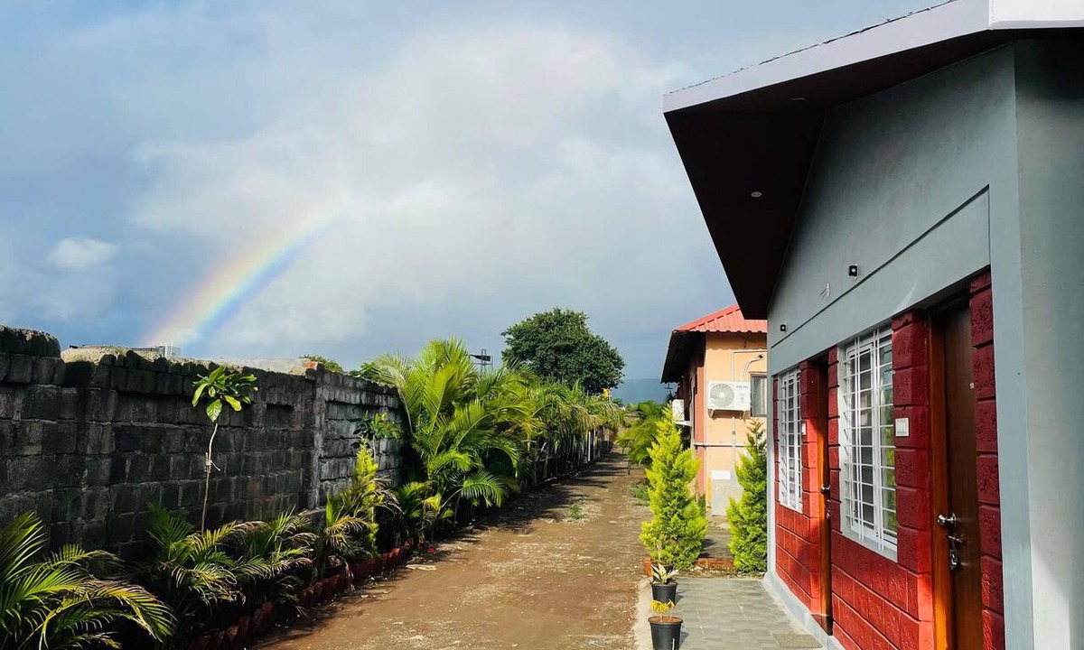 Wai Hotel | S J Agro Tourism