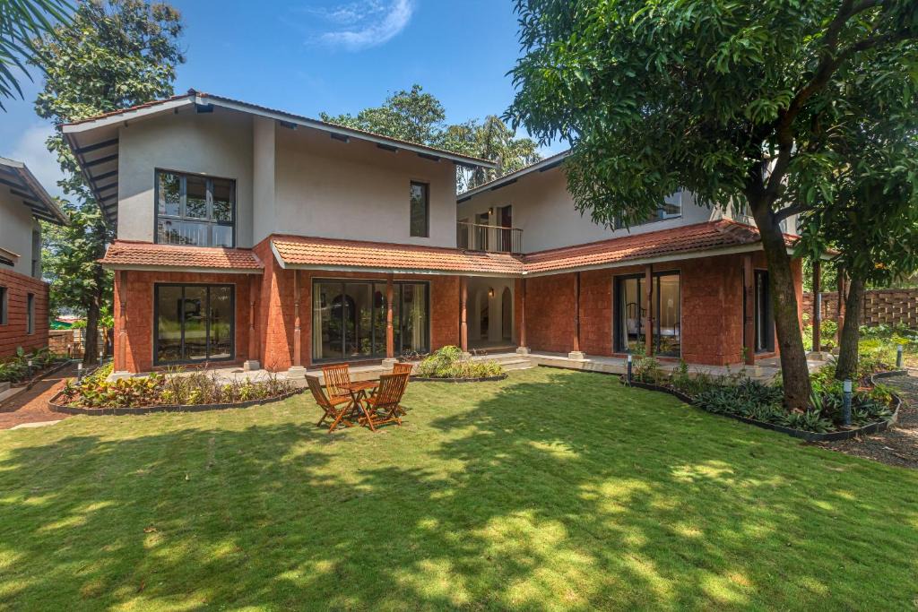 Murud-Harnai Villa | SaffronStays Amavi Beach House - 4 mins from Murud Beach , Dapoli