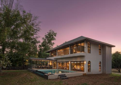 Khattalwada Villa | SaffronStays La Mia Casa