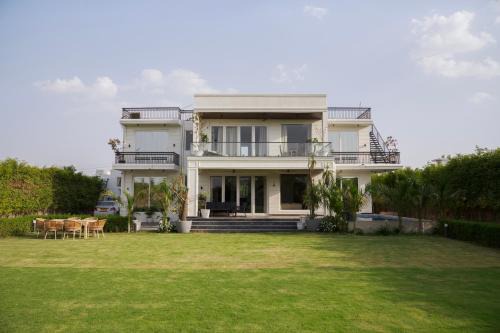 Gurugram Villa | Saffronstays Olive Farms