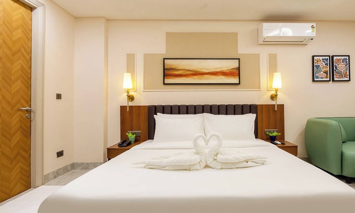 Faridabad Hotel | Saltstayz Premier - Sector 28 Faridabad