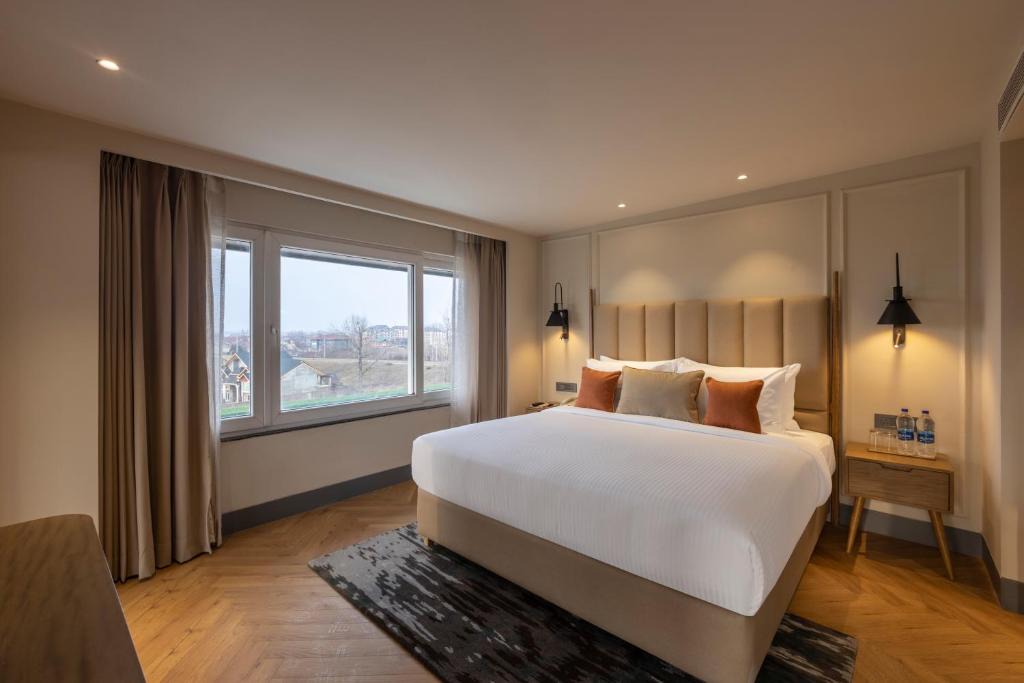 Srinagar Hotel | Sarovar Portico Srinagar