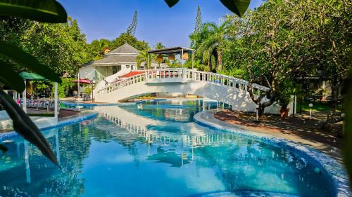 Vagator Resort | Sashas Holiday Village