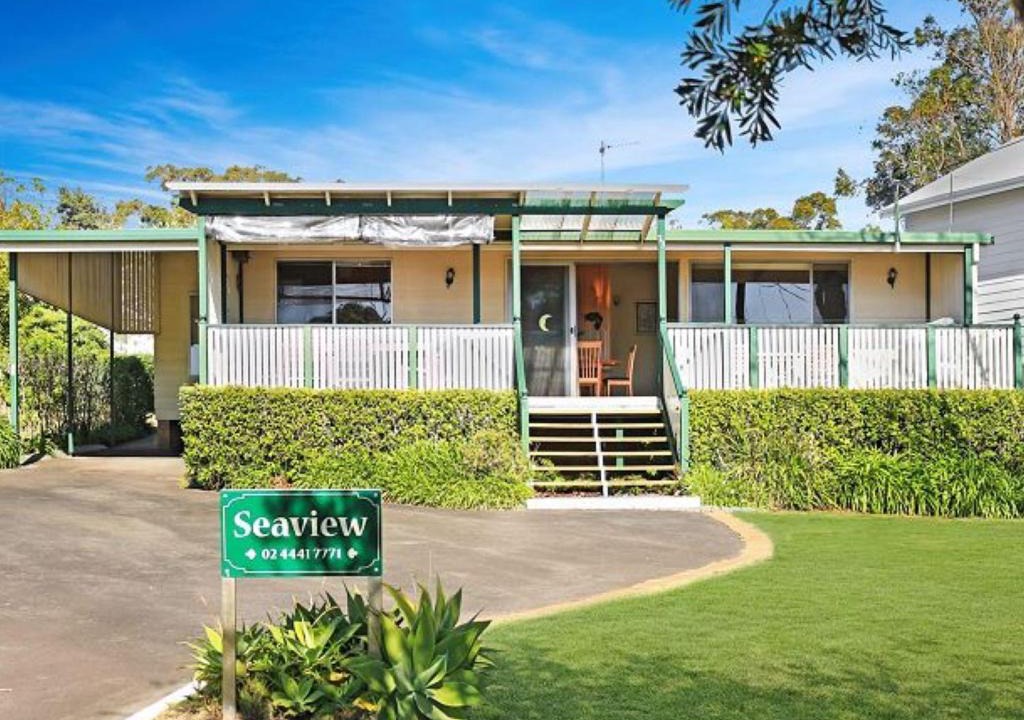Vincentia House | Seaview by Experience Jervis Bay