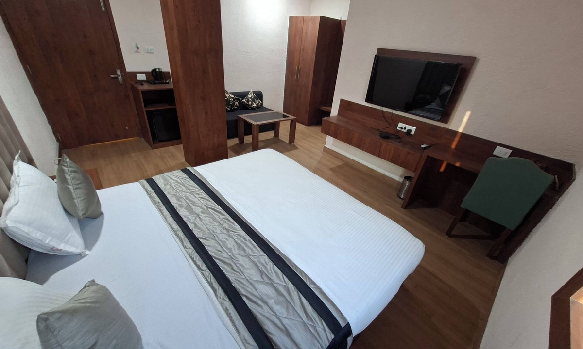 Dhanbad Hotel | Shaan-E-Punjab Nirsa