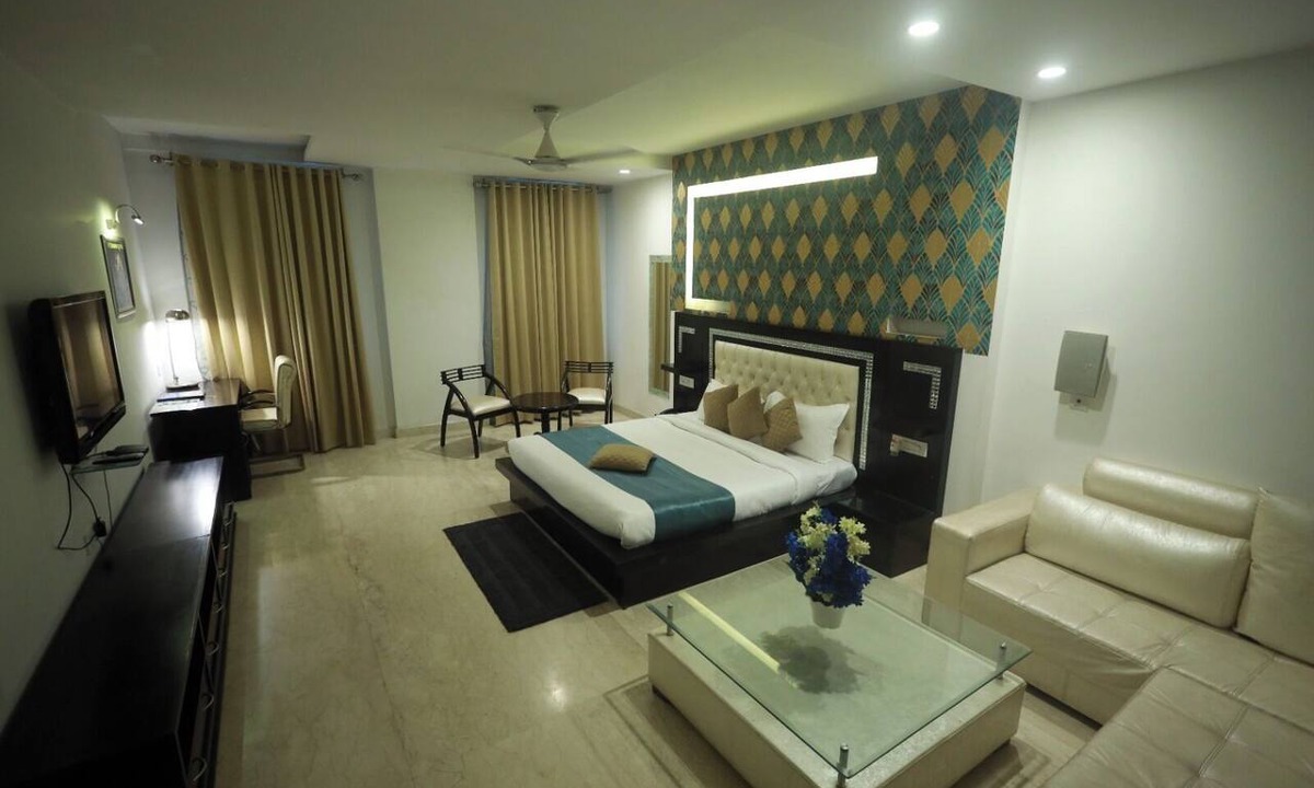 Vrindavan Hotel | Shanti Seva Dham