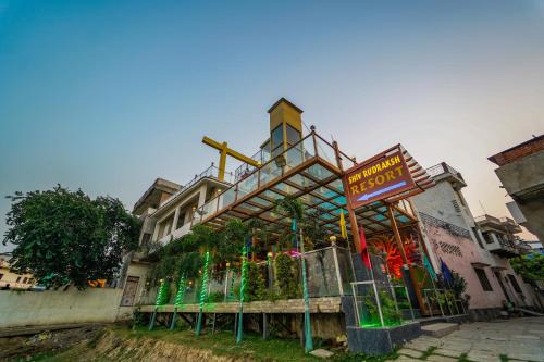Varanasi Hotel | Shiv Rudraksh Resort, Near Assi Ghat
