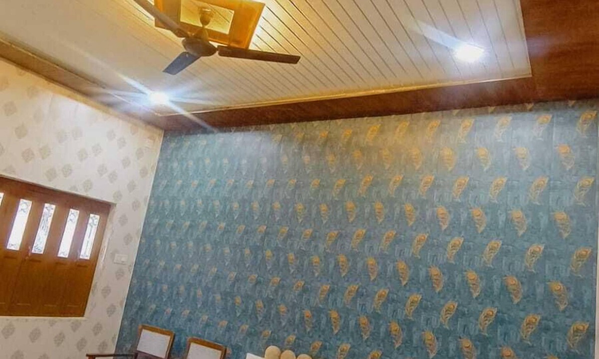 Varanasi Hotel | Shree p Guest House