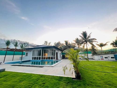Yeoor Hills Villa | shreeraj farms